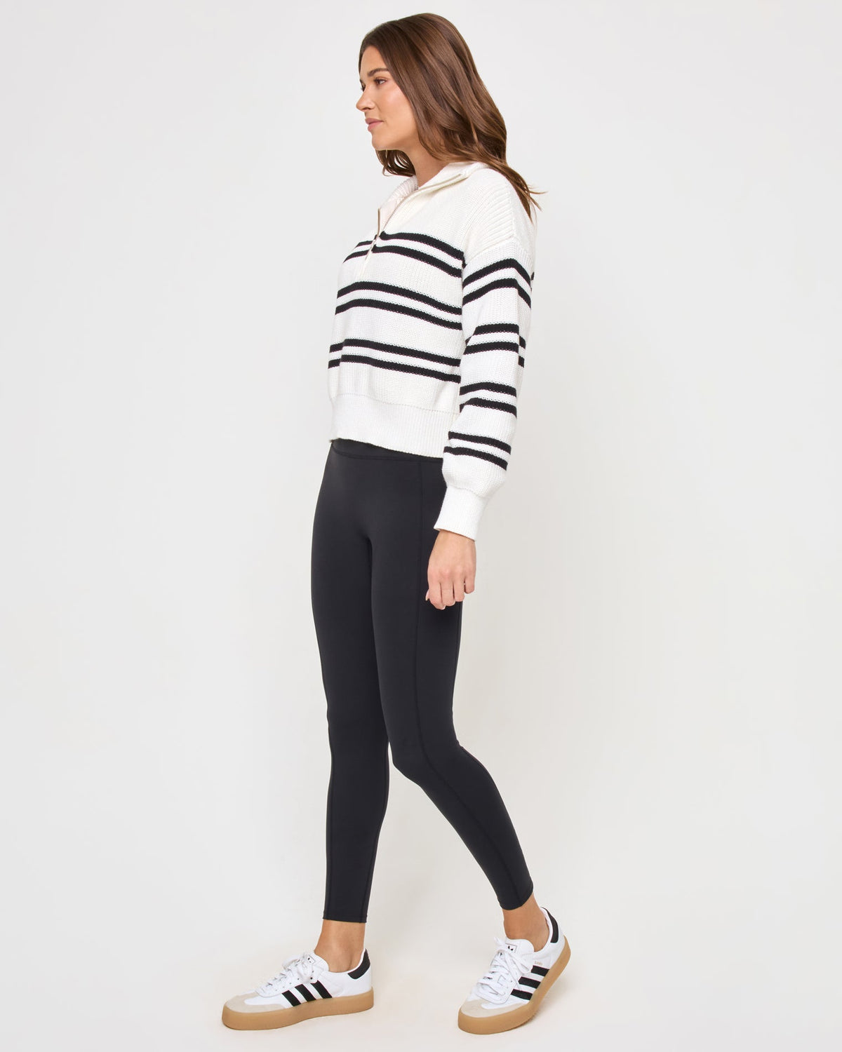 LSPACE Ultra Sweater - Black-White | LSPACE