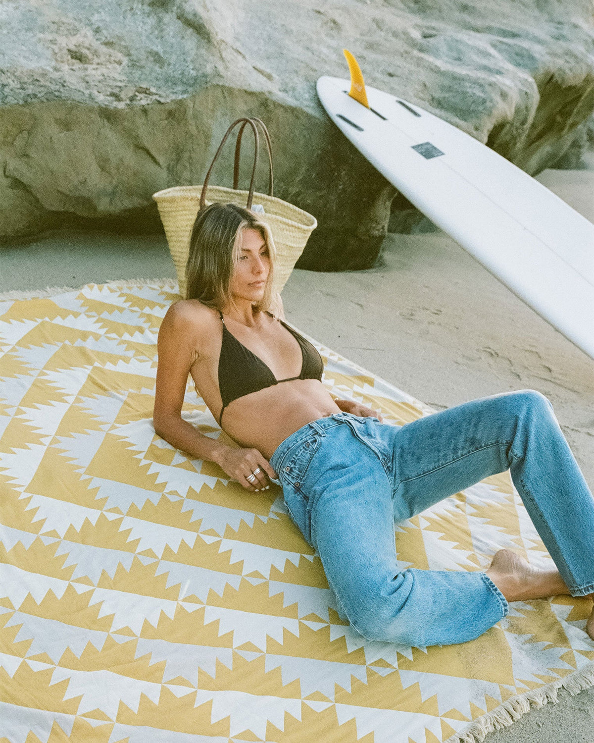 Slowtide Daydream Driftweave Beach Blanket - Curry | LSPACE