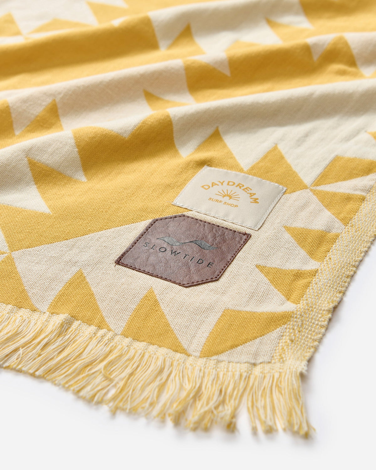 Slowtide Daydream Driftweave Beach Blanket - Curry | LSPACE